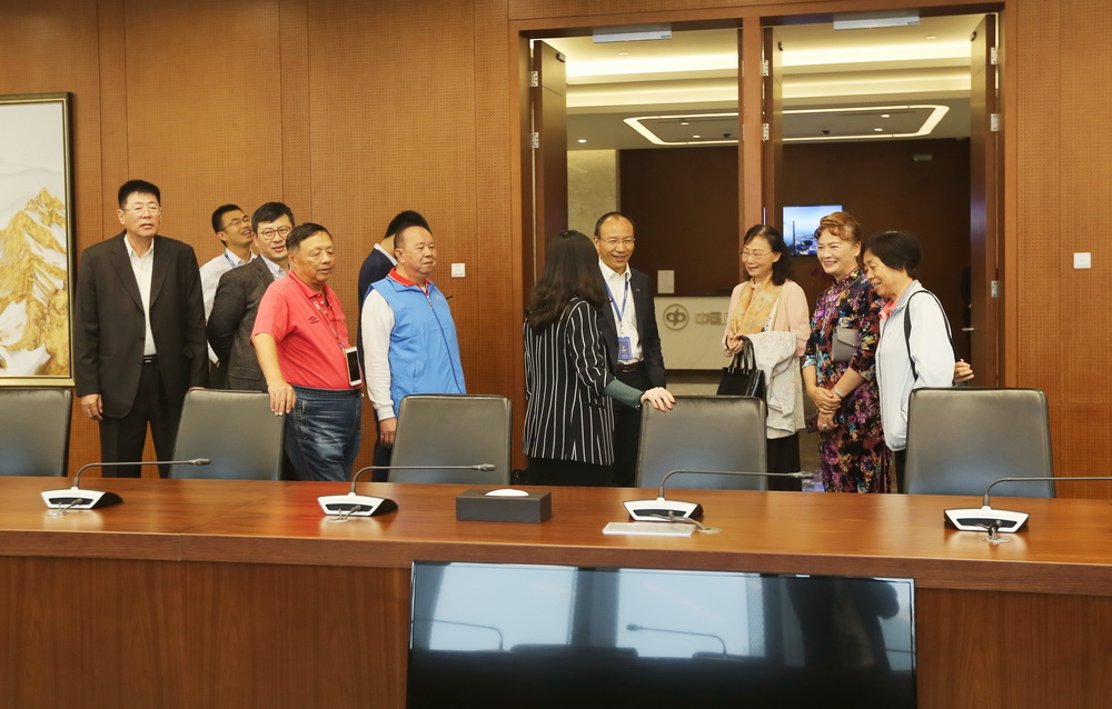 1550796018944144.jpg 2A4A2961.jpg