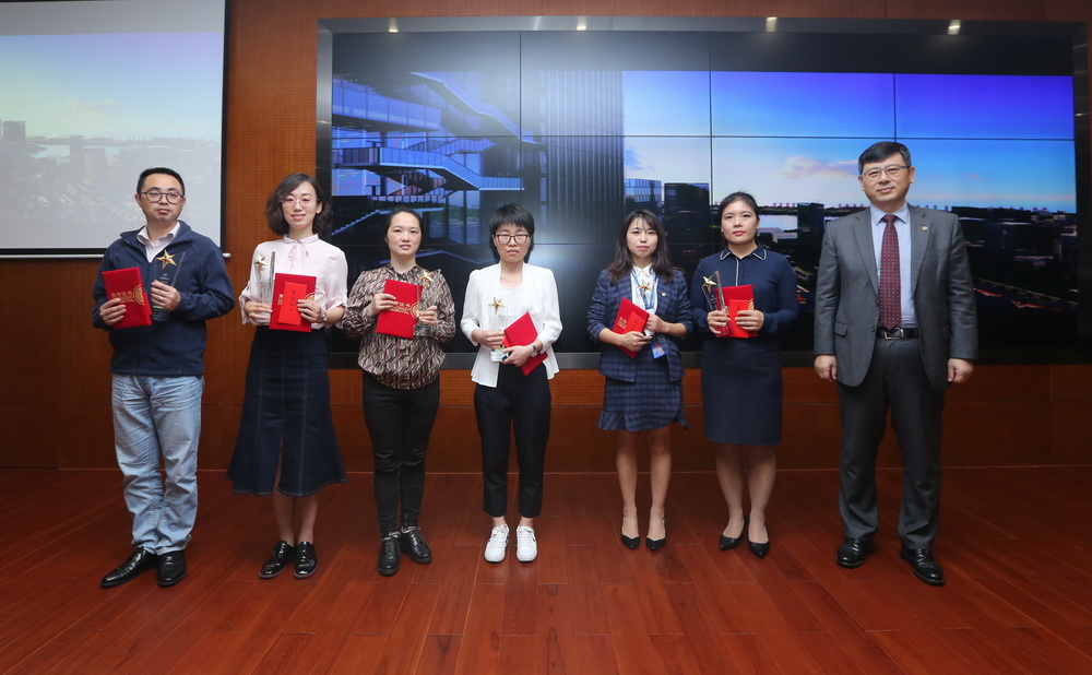 1555323160720021.jpg 2A4A4918.jpg