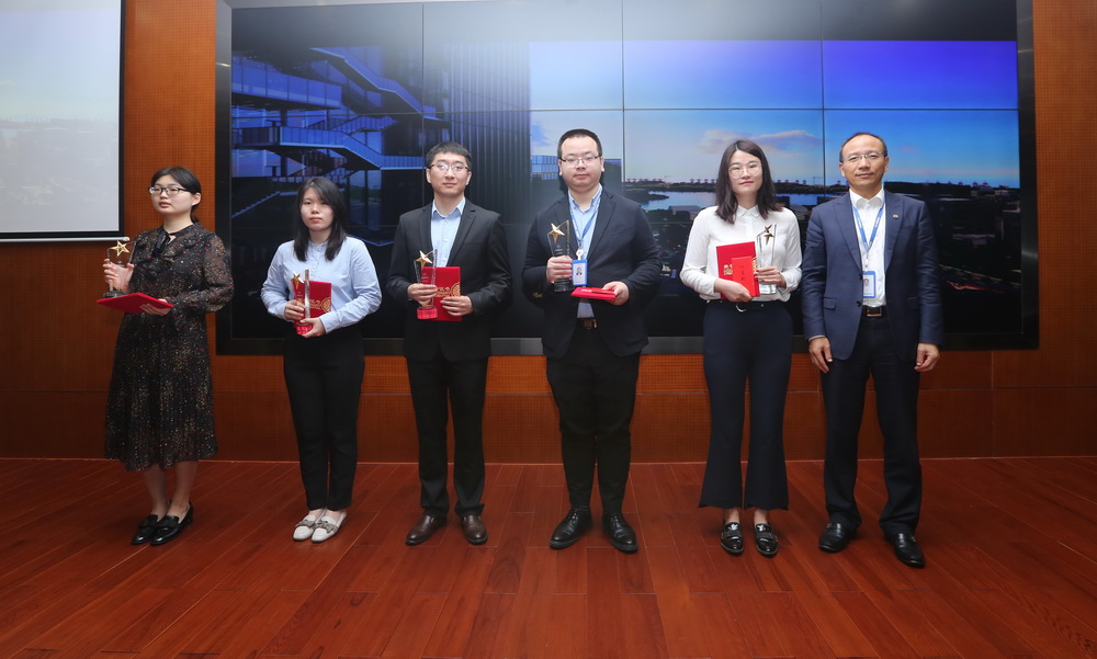 1555323172119463.jpg 2A4A4913.jpg