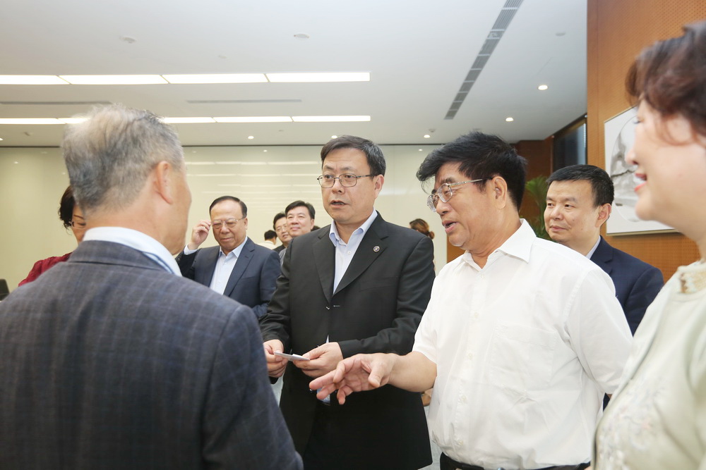 1555585292431304.jpg 2A4A5052.jpg