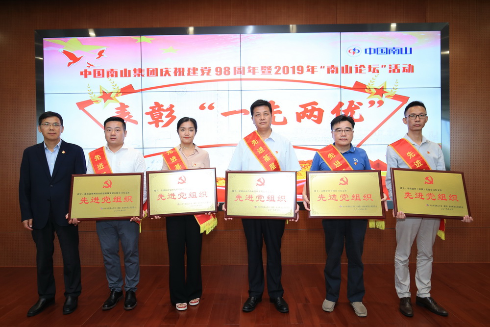 1561979572658736.jpg 1DX_8714.jpg