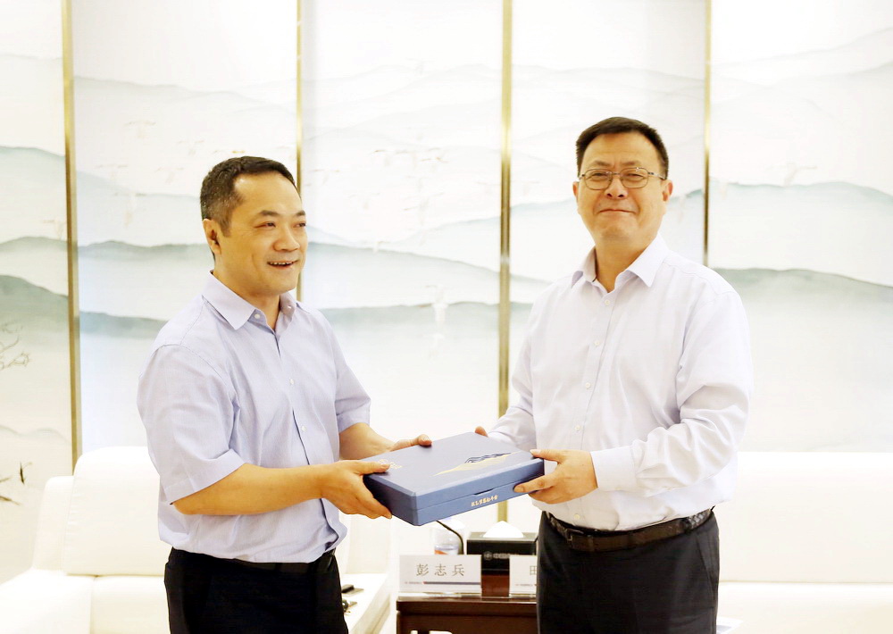 1568272505210355.jpg 2A4A7508.jpg