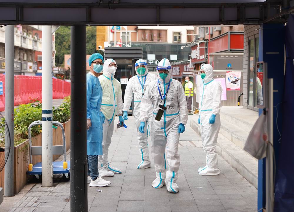 1649379302415051.jpg 5人正面照.jpg